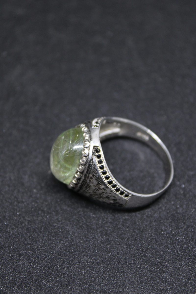 Elegant Moh-e-Najaf Ring with Rare Green Hair Inclusion - Image 2